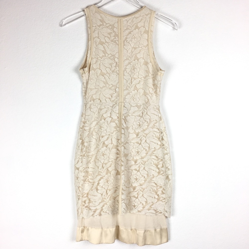 Zara Lace Sleeveless Dress - Picture 4 of 5